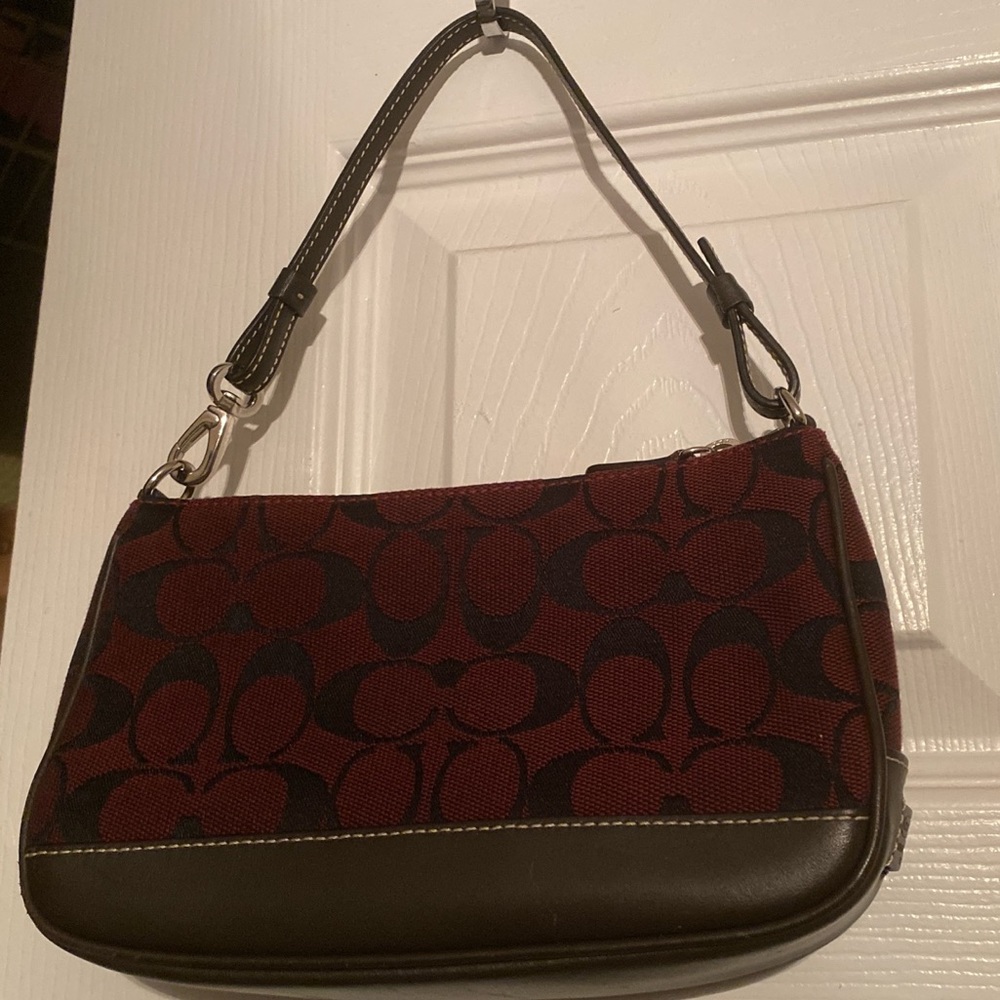 signature coach shoulder mini bag